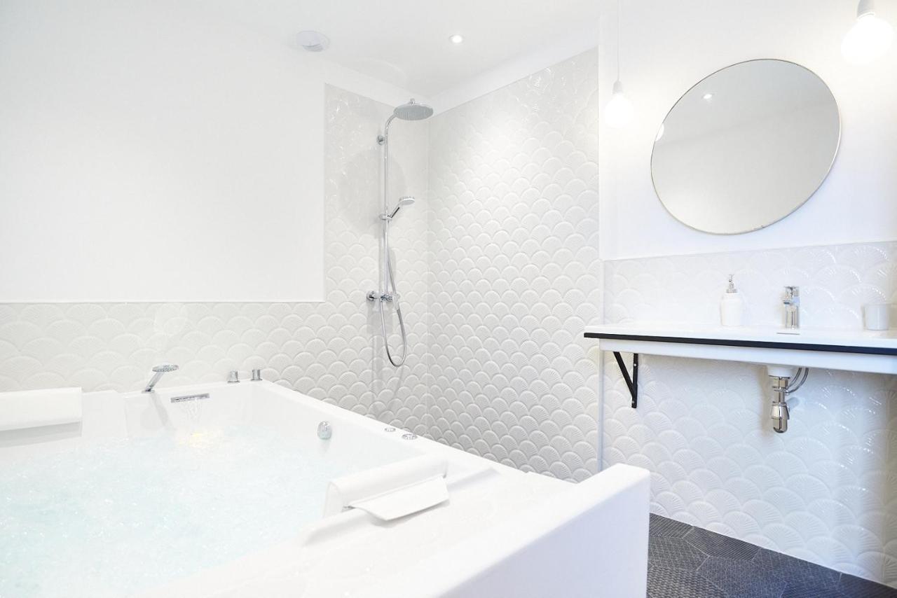 Maison 1634 - Climatisation, Piscine, Parking, Centre Ville, Petit-Dejeuner Compris Pézenas Buitenkant foto