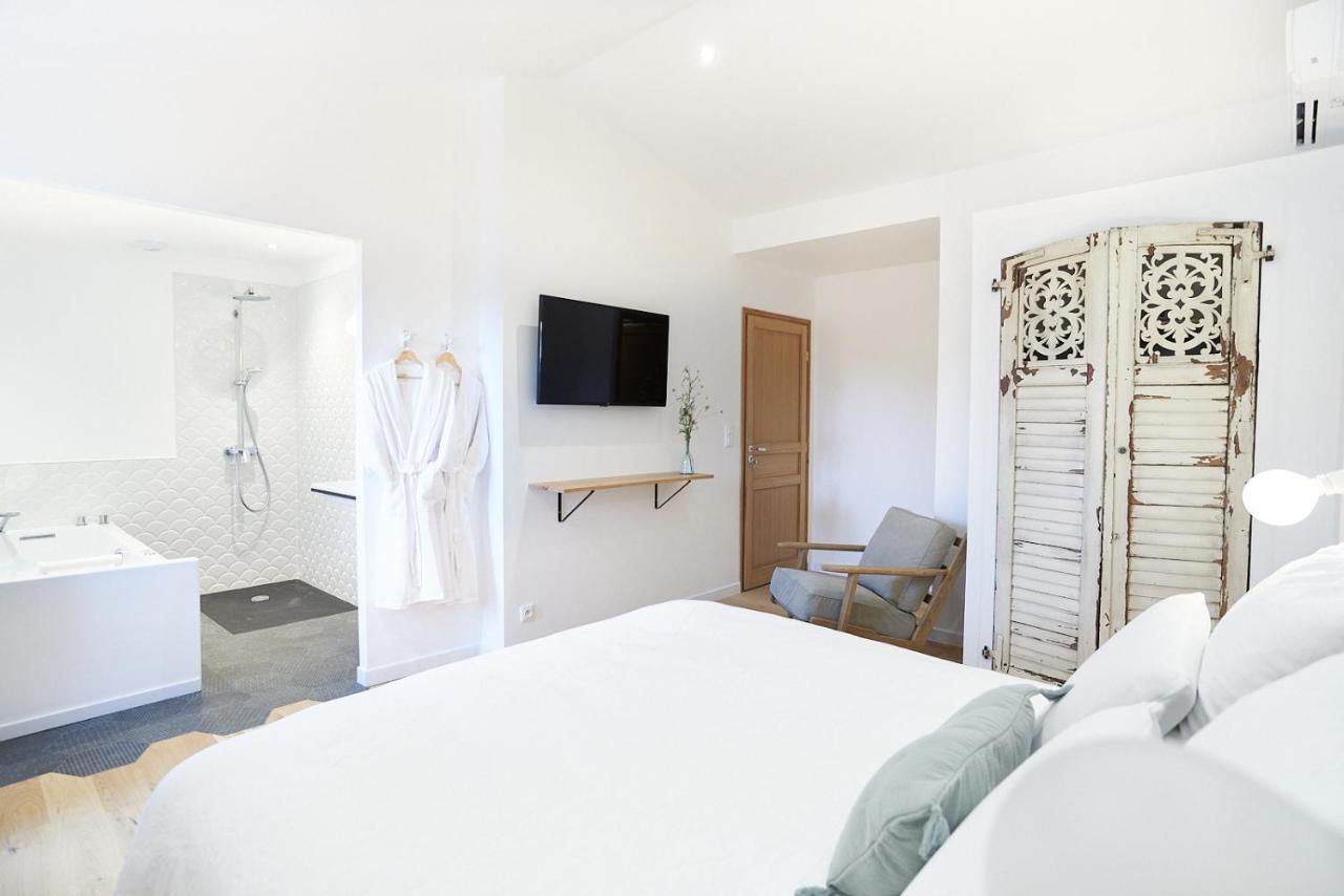 Maison 1634 - Climatisation, Piscine, Parking, Centre Ville, Petit-Dejeuner Compris Pézenas Buitenkant foto